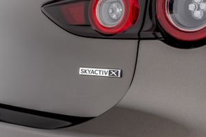 Mazda 3 SAFETY BLACK 2.0 SKYACTIVE-X ZENITH-X 181 CV 5P  - Foto 32
