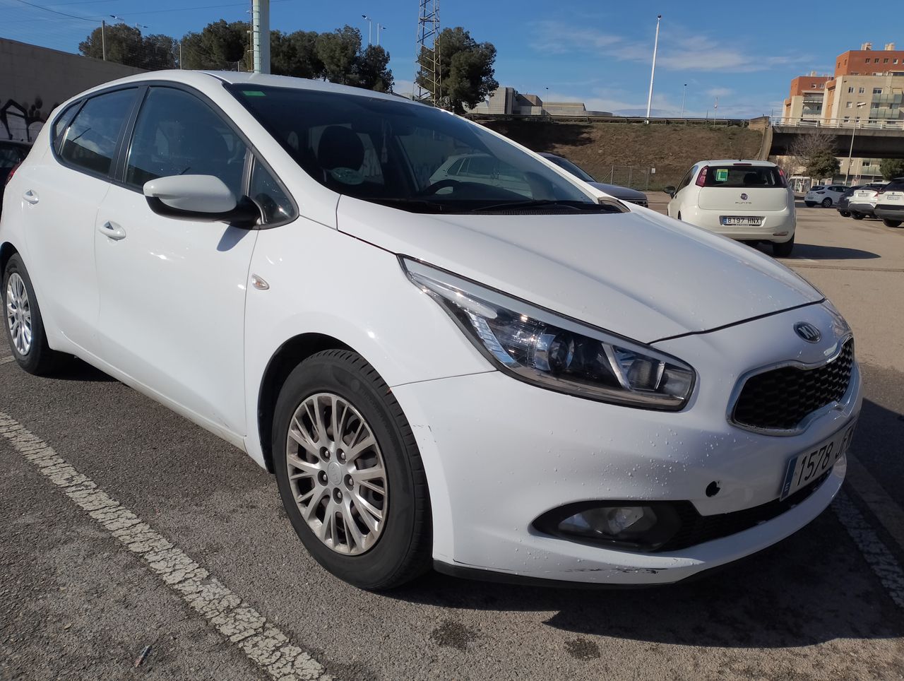 Kia Ceed 1.4 gasolina   - Foto 1