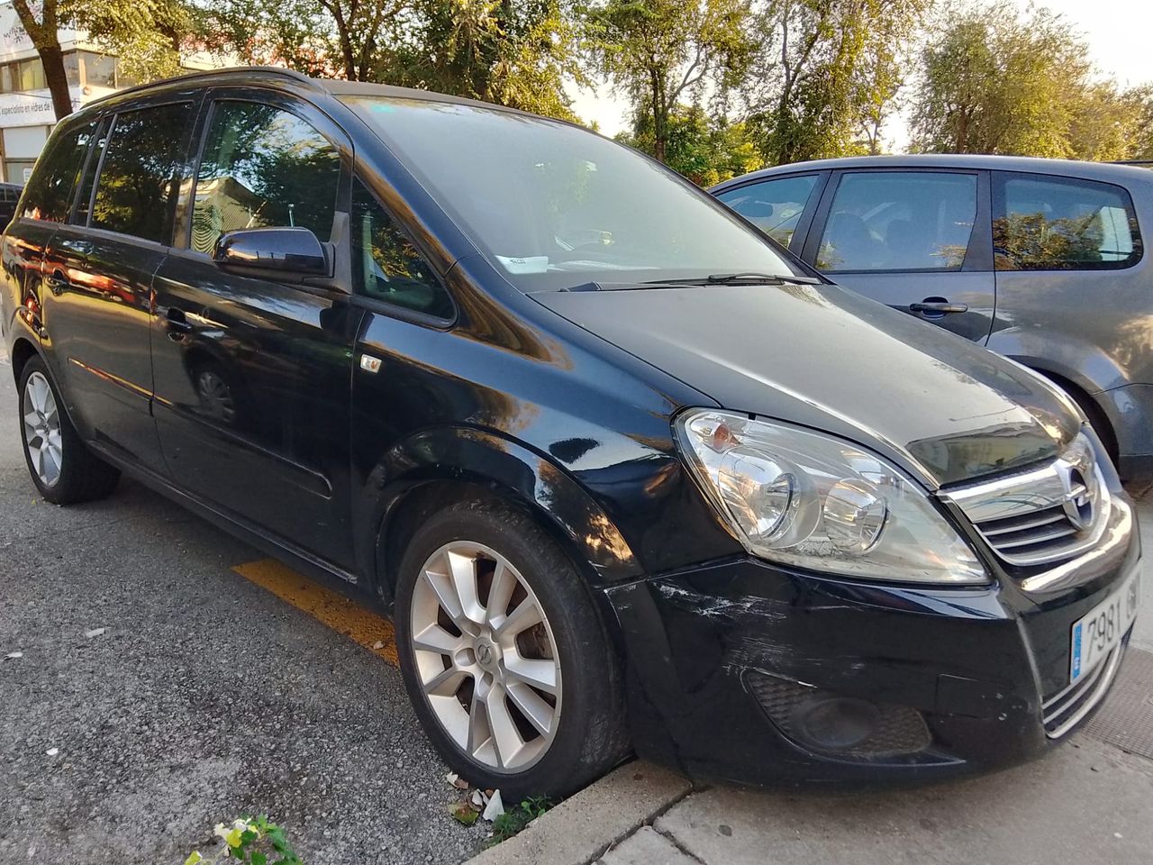 Opel Zafira 1.4   - Foto 1