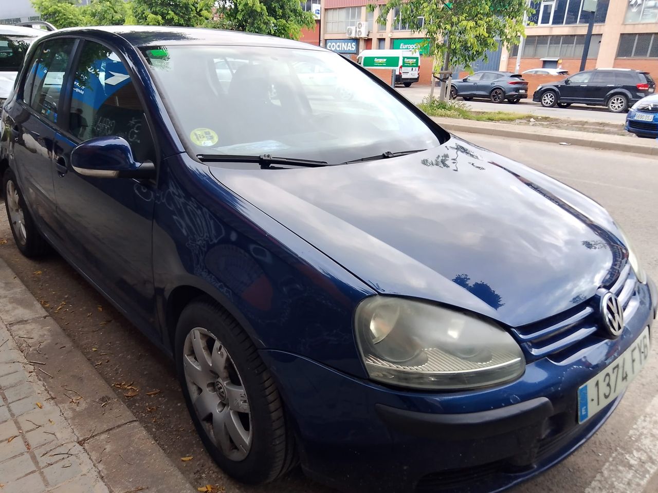 Volkswagen Golf 1.4   - Foto 1