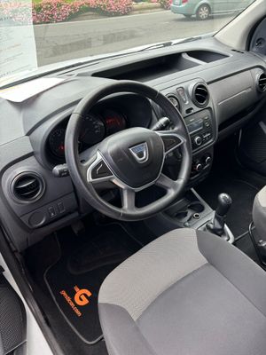 Dacia Dokker Essential 1.6 75kW (100CV) GLP -18 GC9211  - Foto 3