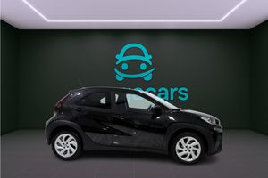 Toyota Aygo X Cross 1.0 VVT-I 72CV Chic GC6392  - Foto 3
