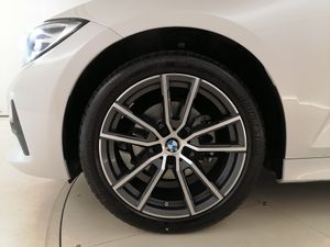 BMW Serie 3 320d Auto.Touring  - Foto 9