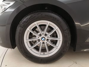 BMW Serie 3 318d  - Foto 13