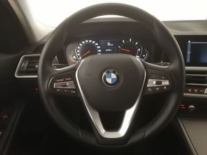 BMW Serie 3 318d Auto.  - Foto 9