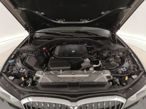 BMW Serie 3 318d Auto.Touring  - Foto 17