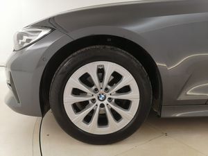 BMW Serie 3 318d Auto.Touring  - Foto 15