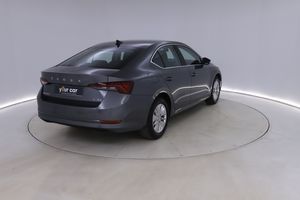 Skoda Octavia 1.5 TSI m-HEV 110kW (150CV) DSG Ambition  - Foto 6