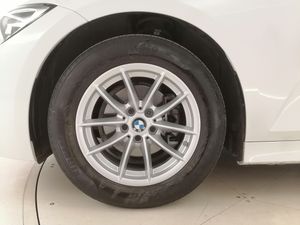 BMW Serie 3 318d Auto.  - Foto 17