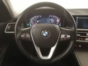 BMW Serie 3 318d Auto.  - Foto 9