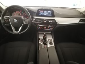 BMW Serie 5 520dA  - Foto 8