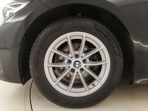 BMW Serie 3 318d  - Foto 16