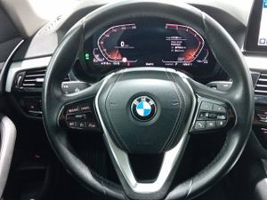 BMW Serie 5 520dA  - Foto 14