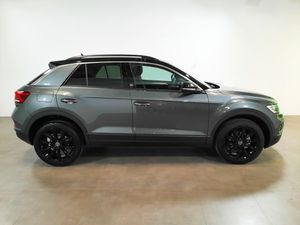 Volkswagen T-Roc Dark 1.0 TSI 81 kW (110 CV)  - Foto 4