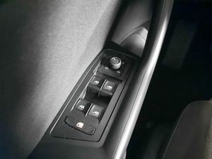 Volkswagen T-Roc Life 1.0 TSI 81 kW (110 CV)  - Foto 10