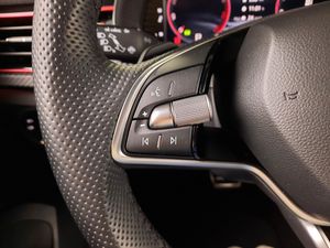 Skoda Kamiq 1.5 TSI Monte Carlo 110kW DSG7   - Foto 11