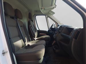 Peugeot Boxer Boxer Furgón 2.2 BlueHDI 3.3 L2H2 S&S 140   - Foto 6