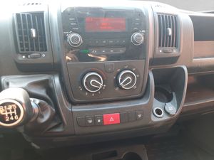 Peugeot Boxer Boxer Furgón 2.2 BlueHDI 3.3 L2H2 S&S 140   - Foto 13