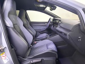 Volkswagen Golf Golf 1.5 eTSI R-Line DSG 110kW   - Foto 6