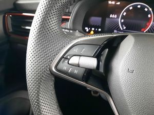 Skoda Kamiq 1.0 TSI Selection 70kW   - Foto 13