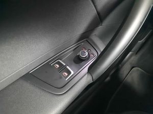 Audi A1 1.0 TFSI Adrenalin   - Foto 10