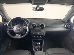 Audi A1 1.0 TFSI Adrenalin   - Foto 5