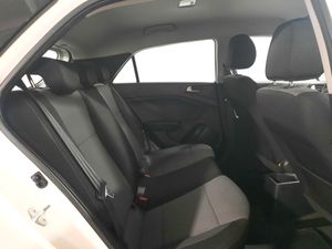Hyundai i20 i20 1.2 MPI Essence LE   - Foto 7
