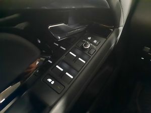 Land-Rover Range Rover Evoque Range Rover Evoque 1.5 I3 MHEV Standard FWD Aut. 160   - Foto 11