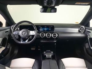 Mercedes CLA CLA 200d  - Foto 5