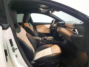 Mercedes CLA CLA 200d  - Foto 6