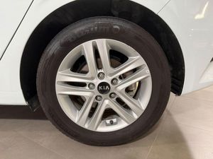 Kia Ceed Ceed 1.0 T-GDI Eco-Dynamics Concept 120  - Foto 9