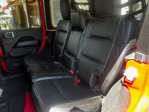 Jeep Wrangler Unlimited Rubicon  - Foto 13