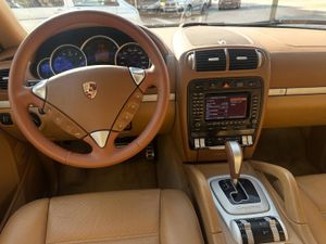 Porsche Cayenne S  - Foto 10