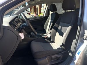 Volkswagen Golf 1.6 TDI  - Foto 12