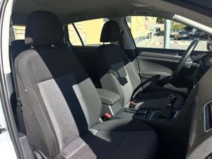 Volkswagen Golf 1.6 TDI  - Foto 10