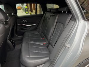 BMW Serie 3 330 e Xdrive touring - Foto 13