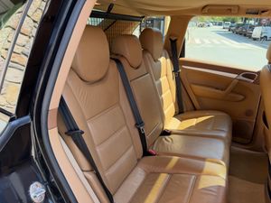 Porsche Cayenne Turbo - Foto 15