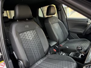 Volkswagen T-Cross R-Line 1.0 TSI 115 CV DSG - Foto 10