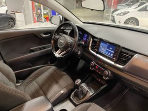 Kia Stonic 1.0 TGDI DRIVE   - Foto 17