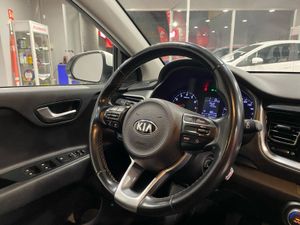 Kia Stonic 1.0 TGDI DRIVE   - Foto 16