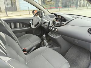 Renault Twingo Night and Day 1.2 16v 75   - Foto 12