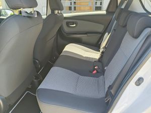 Toyota Yaris 1.5 Hybrid Active   - Foto 9