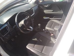 Kia Stonic 1.0 TGDi 74kW 100CV Black Edition   - Foto 7