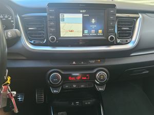 Kia Stonic 1.0 TGDi 74kW 100CV Black Edition   - Foto 11