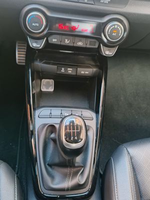 Kia Stonic 1.0 TGDi 74kW 100CV Black Edition   - Foto 16