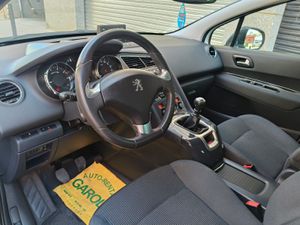 Peugeot 5008 Allure 1.2 PureTech 96KW 130CV SS   - Foto 13