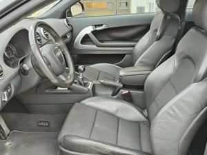Audi A3 1.6 TDI AMBITION SLINE   - Foto 7