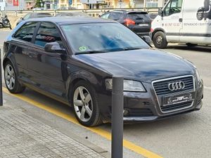 Audi A3 1.6 TDI AMBITION SLINE   - Foto 4