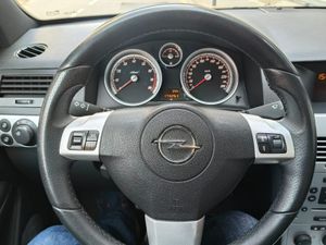 Opel Astra GTC 1.8 140CV   - Foto 11