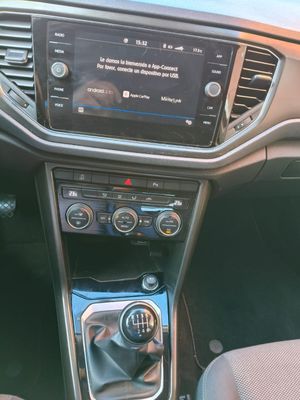 Volkswagen T-Roc Advance 1.0 TSI 115CV   - Foto 13